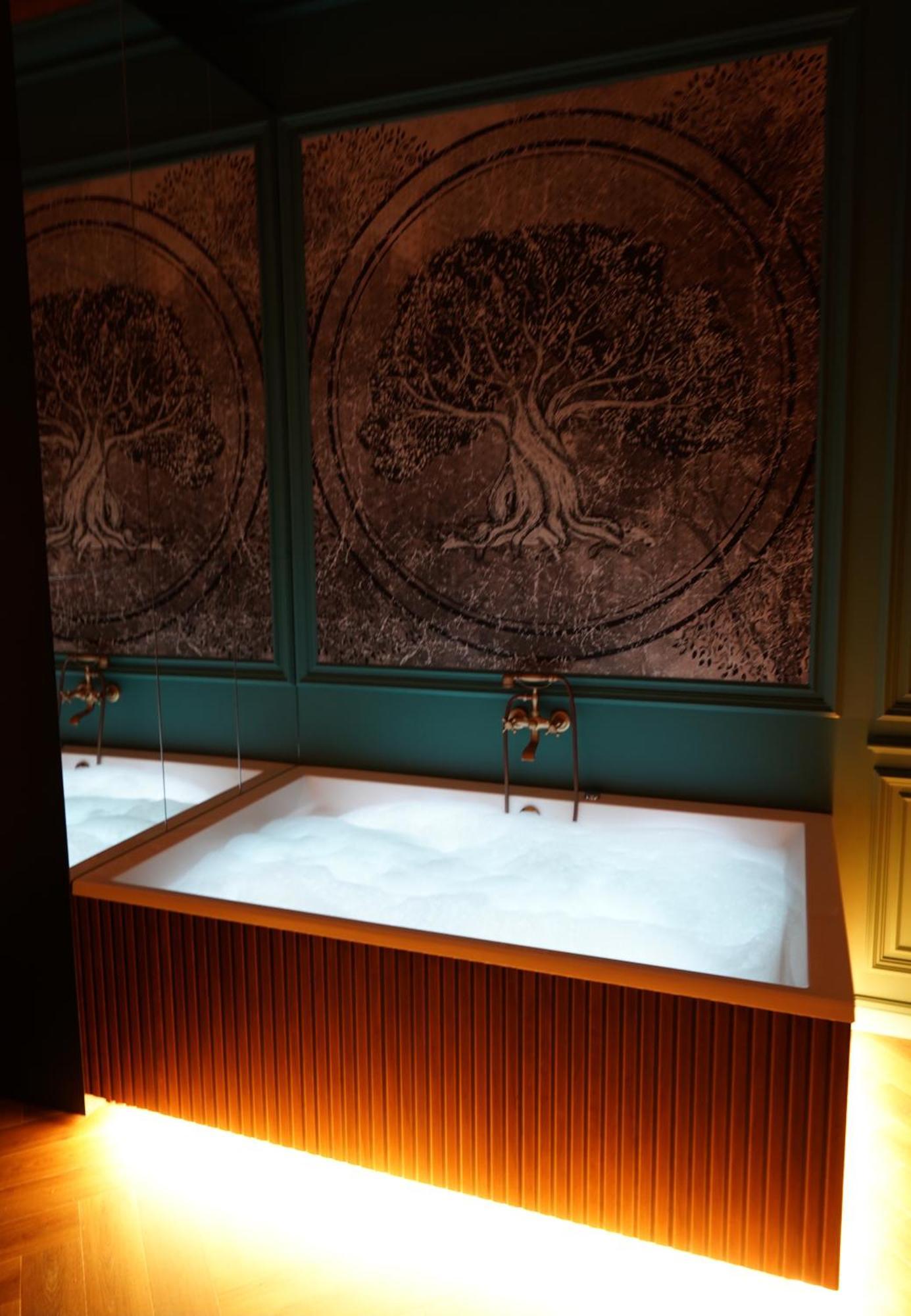Art Jacuzzi Koletek Apartment Krakow Bagian luar foto
