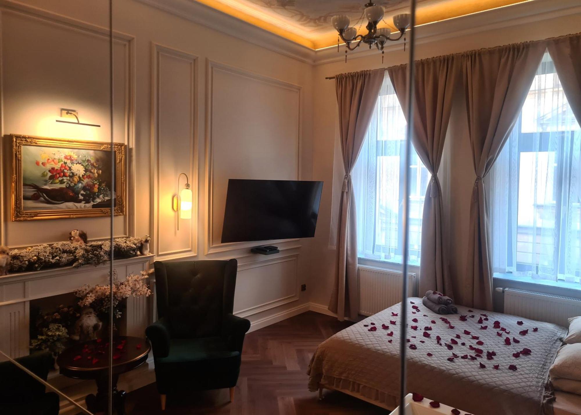 Art Jacuzzi Koletek Apartment Krakow Bagian luar foto